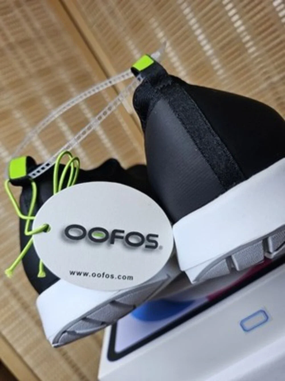 Oofos Oomg Sport Recovery Shoes Black Men's US 15 UK 14 EU 48 New with Tags